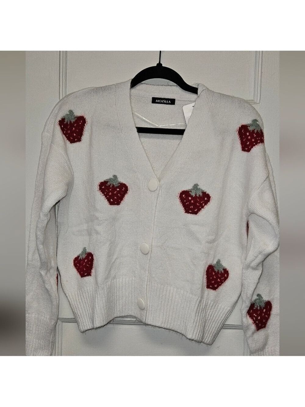 Comfy Strawberry Cropped Cardigan OS NWT - Picture 2 of 10